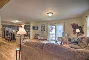 Lake Champlain Home w/ Decks, Kayaks & Fire Pit! - Image 4