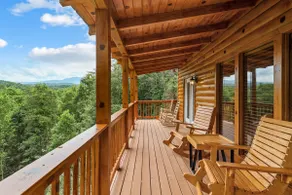 Smoky Nights is an enticing dog-friendly retreat just minutes from the Pigeon Forge Parkway! - Image 2