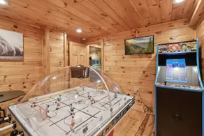 Smoky Nights is an enticing dog-friendly retreat just minutes from the Pigeon Forge Parkway! - Image 5
