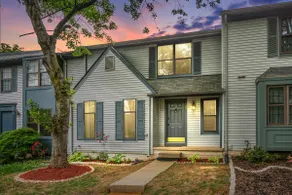 The Hoptons: Private Yard Near DC - Image 5