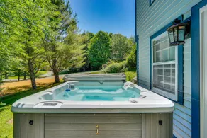 Chic Dover Home w/ Hot Tub: 1 Mi to Golf! - Image 3