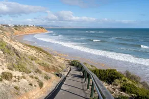 Ocean At Seaford - Panoramic Beachfront with Backyard - Image 4