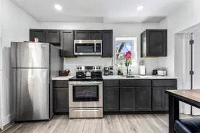 Comfy Private Parking-2bed-2min-1st flr - Image 5