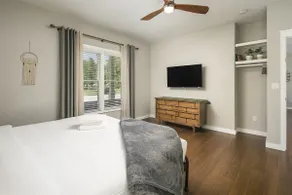 Locust Estates Luxury Home – Downtown Windsor - Image 2