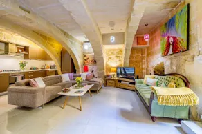 The Valley Holiday Home - Image 2