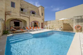 Narcisa Holiday Home - Image 2