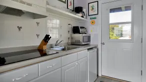 Oceanside Studio on Old Montauk Highway - Incredib - Image 2