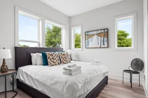 Harmony One ~ Combination Listing of Two 4BR Units Side-By-Side with Adjacent Private Rooftop Decks - Image 3