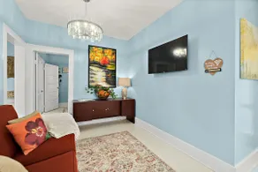 Casa Maria 2- Charming, Quaint Apt Next to Everything Downtown! - Image 4
