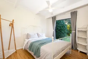 Beachwood - Firepit - Pet Friendly - 2 Mins Walk to the Beach - Image 4