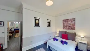 1 Claremont - Image 4