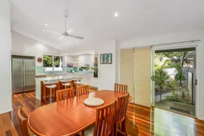 2 Naiad Court Rainbow Shores. Walk to beach. Pets welcome. Wifi - Image 5