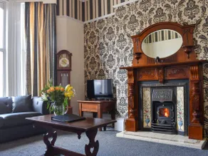 Wellington House - Image 2
