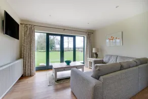 2 Bed in Weybread oc-tclwey - Image 3