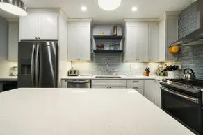 Amazingly Homey w/Garage + Outdoor Space! 5B/2B - Image 5