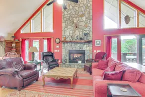 On-Site Forest Trail Access! Home in Burnsville - Image 3