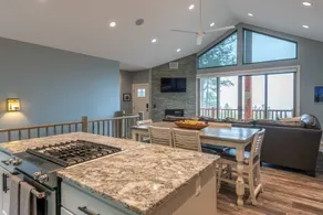 Eagles Landing: Luxury Retreat Above Flathead Lake - Image 3