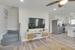 Walk to Water: Family-Friendly Surfside Beach Home - Image 5
