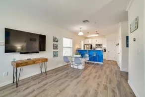 Modern Island Condo w/ Pool: Steps to the Beach! - Image 5