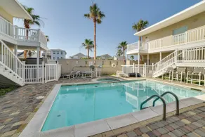 Modern Island Condo w/ Pool: Steps to the Beach! - Image 3