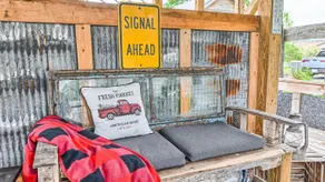 Zen2- Adorable Tiny Home in Davis! Pet Friendly! A/C - Image 4