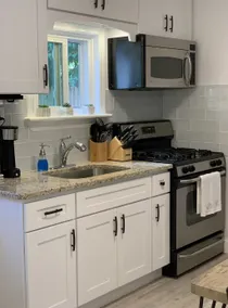 Near all 1 BR - Full Kitchen, Backyard & Fire Pit! - Image 4