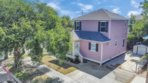 Summer Bliss | 3BR Home, Walk to Beach • Master Suite • Sleeps 9 - Image 2