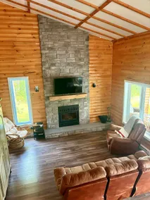 Wapiti | Privacy on the lake | Tavata Chalets - Image 4