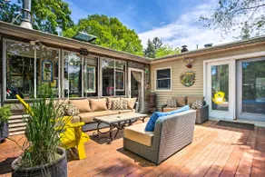 Charming Hampton Bays Home 5 Mi to Cooper’s Beach - Image 2