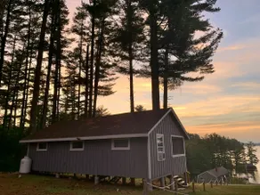 1BR cottage with beach access & dock - Image 3