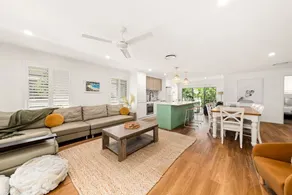 Spacious Noosaville Apartment with Pool - Image 4