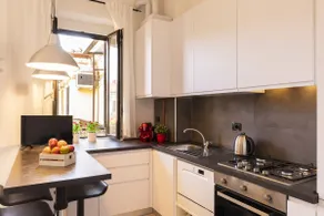 Fashion District - Top Floor Apartment - Image 2