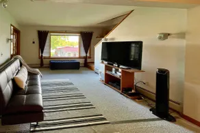 Lakeside Berkshires Home Near Hiking & Skiing! - Image 3