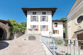 Ania Apartment with Castle View - Image 4