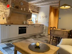 Chic country apartment in a castle - Image 3
