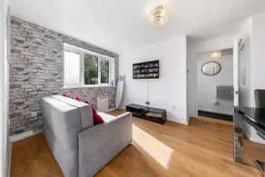 Stunning 1 bedroom apartment in Dagenham - Image 4