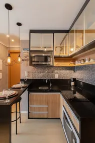 610 Studio Via Alameda Airport with free parking space - Image 3
