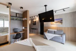 610 Studio Via Alameda Airport with free parking space - Image 4