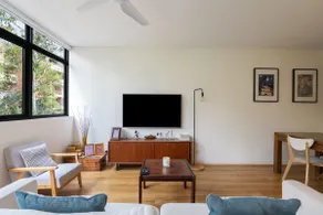 Treetops Erskineville Apartment w Parking & Aircon - Image 2
