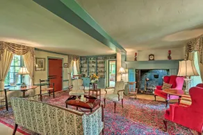 Pool & Courtyard: Timeless Home in Lansdale - Image 5