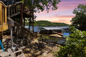 Wonderful Remote Lake Cabin! Fish from Deck & Dock - Image 2