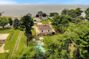 Private Pool & Stunning Bay Views on Kent Island - Image 2