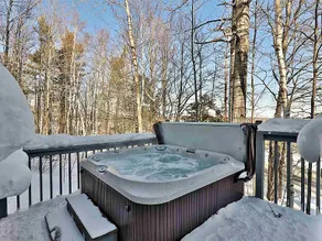 Mountain condo by Okemo w/ hot tub - Image 4