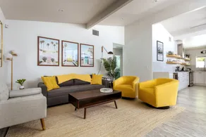 Mid-Century Gem - Pool Jacuzzi & Secret Bedroom - Image 3