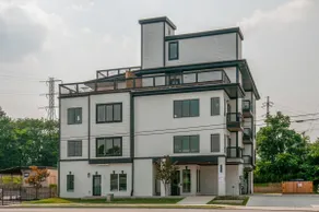 New Nashville Condo with 2 King beds, walk to bars - Image 4