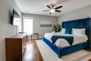 New Nashville Condo with 2 King beds, walk to bars - Image 2