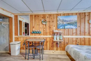6 Renovated Cozy Room Dog Friendly Motel Leadville - Image 4