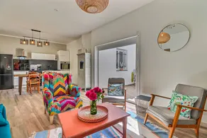 Bike house, garden, parking, air conditioning, train station within walking distance - Image 5