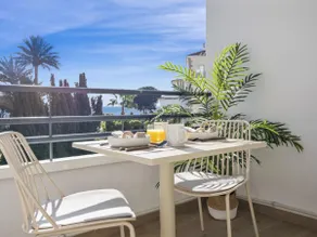 Comfortable studio, sea view, Puerto Banús - Image 2