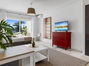 Comfortable studio, sea view, Puerto Banús - Image 5